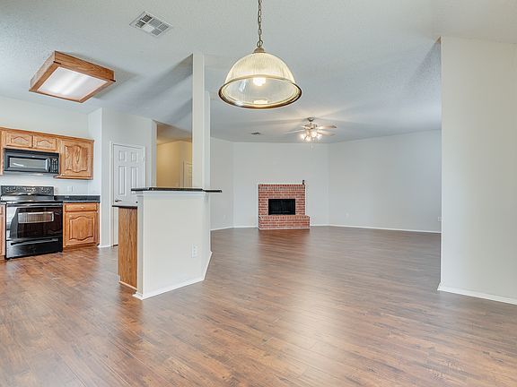 4th image of 6529 Graceland Dr