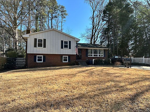 2nd image of 3604 Brinkley Dr