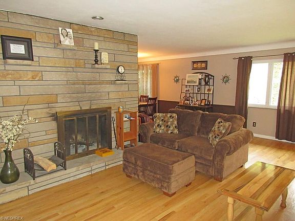 5th image of 198 Skyview Dr
