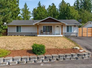 7960 Lynnwood Dr, Ferndale, WA 98248
