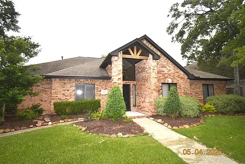 421 Creekside Dr Photo 1
