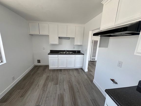 4th image of 5611 Eagle St #2