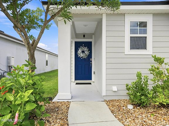 2nd image of 375 CAMINHA Road