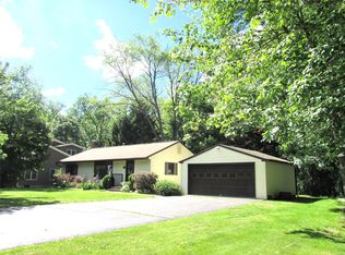 7 Holiday St, Pawling, NY 12564