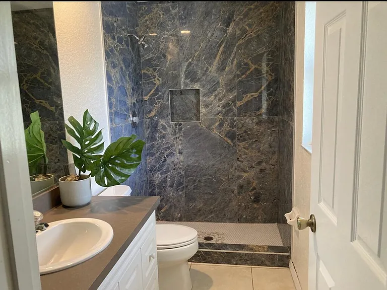 2141 Oak Ter — Photo 28