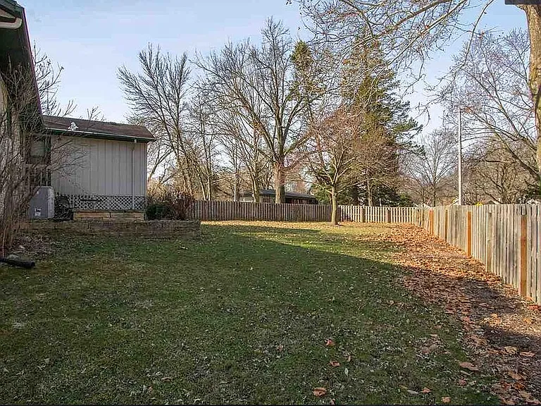21 Highland Dr — Photo 17