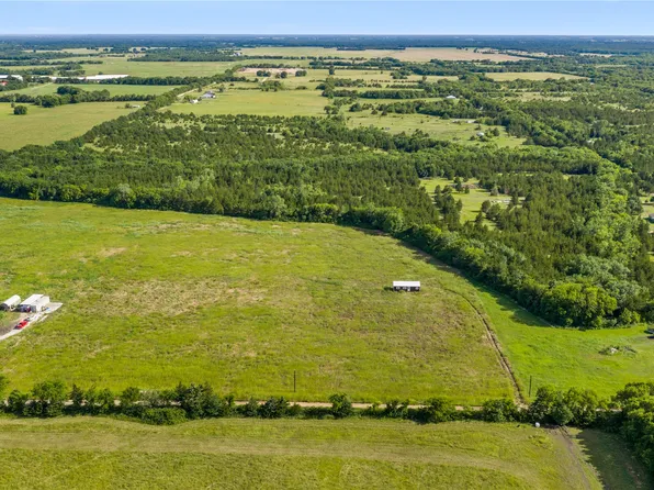2301 County Road 13600, Paris, TX 75462