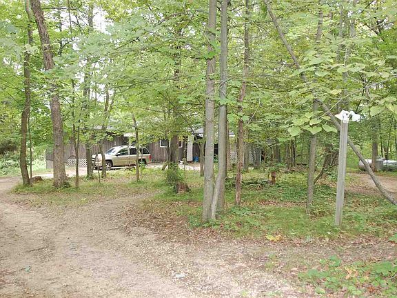 4th image of 25561 Moores Path Ln