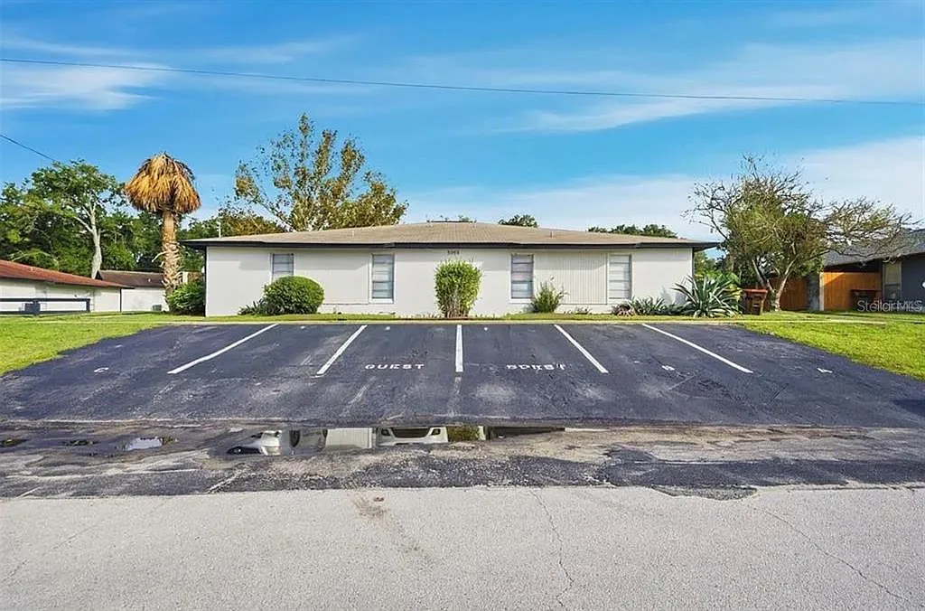 2 bed, 2.0 bath, 3417 sqft, $1,150 — Photo 1