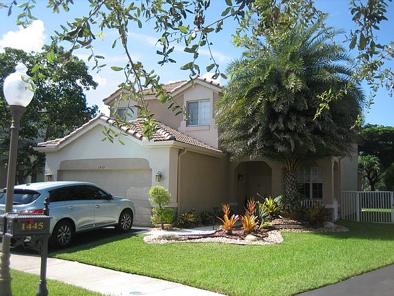Beautiful Front Entry
