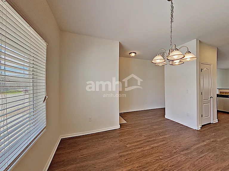 551 Reserve Ave — Photo 6