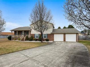 804 Zapata Ln, Fayetteville, NC 28314