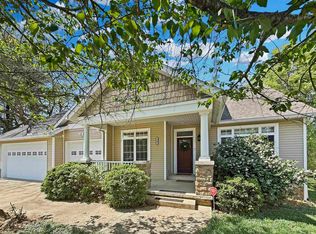 3201 E Kristen Ct, Bloomington, IN 47401