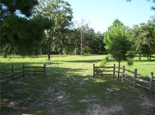 1719 Cr 215, Weimar, TX 78962