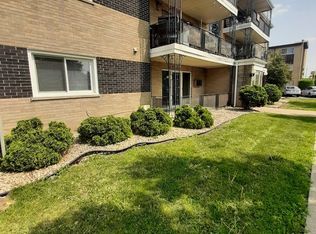 9421 S Roberts Rd APT 1NW, Hickory Hills, IL 60457