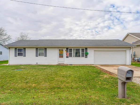 13 Elizabeth Ct, Elkhart, IL 62634