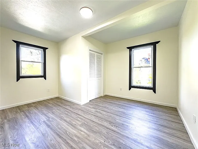 2483 E 89th St #201 — Photo 10