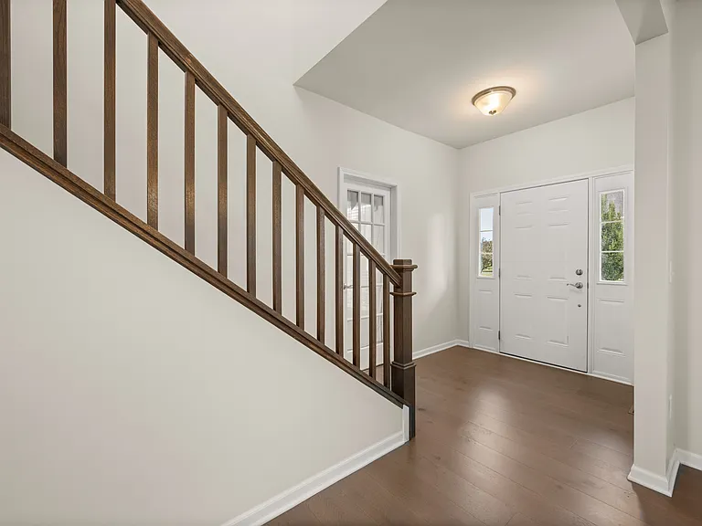 406 Mary Ann Cir — Photo 7