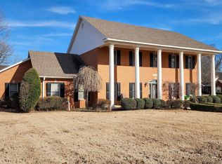 1026 Rolling Forest Dr, Jonesboro, AR 72404