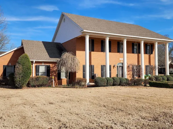 1026 Rolling Forest Dr, Jonesboro, AR 72404
