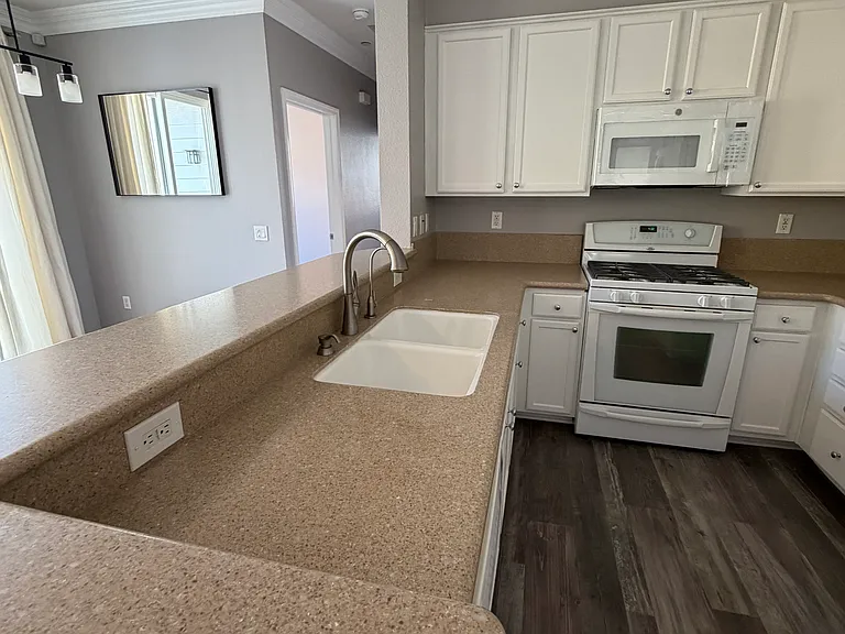 16718 Nicklaus Dr #60 — Photo 20