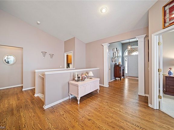 5th image of 7715 Woodstar Ln #67