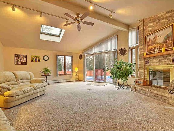2nd image of 1191 Beechwood Dr