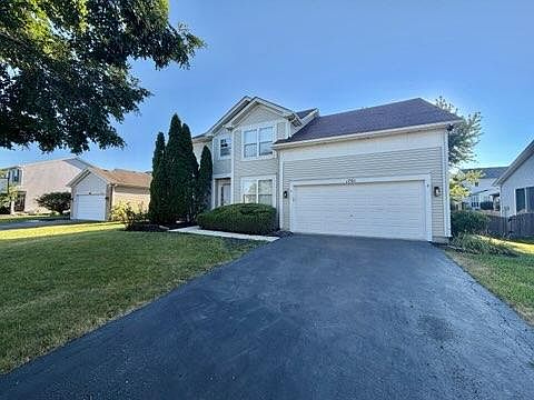 3rd image of 1701 Courtwright Dr