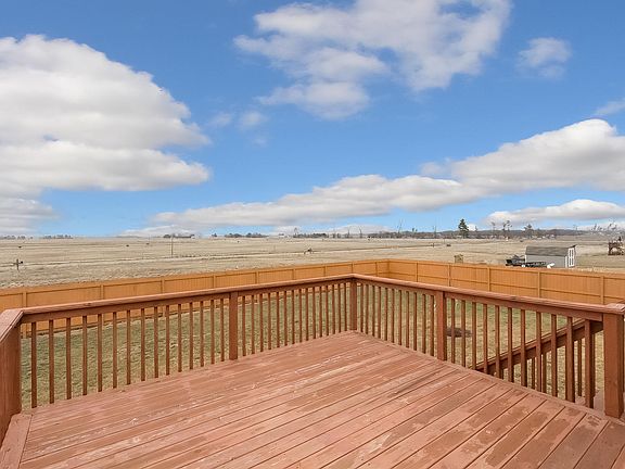 Fabulous Deck off Dining Roo