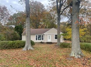 1775 Bassett Rd, Westlake, OH 44145