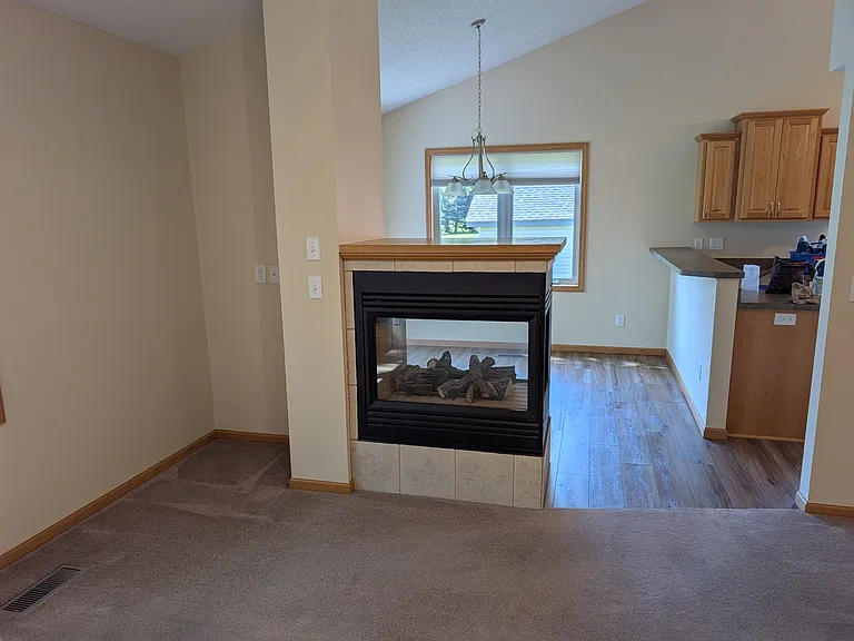 5518 Lachman Ave NE — Photo 9