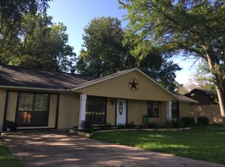 79 Oakmont Cir, Morgans Pt Resort, TX 76513