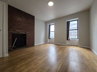 852 8th Ave APT 4A, New York, NY 10019