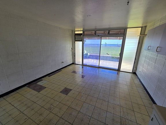 2nd image of 85-933 Bayview St APT 102