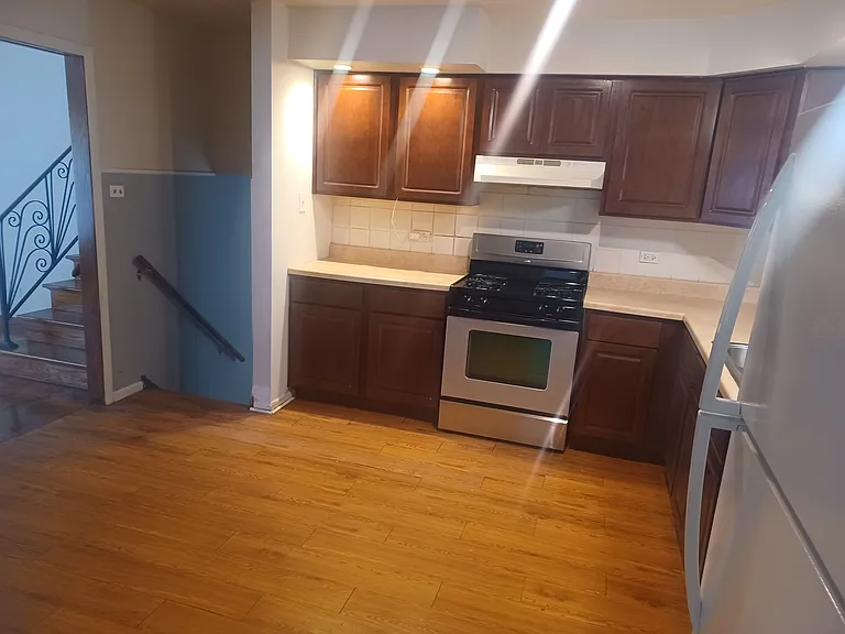 14622 Parkside Dr — Photo 8