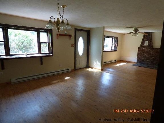 4th image of 14 Mountain Ave