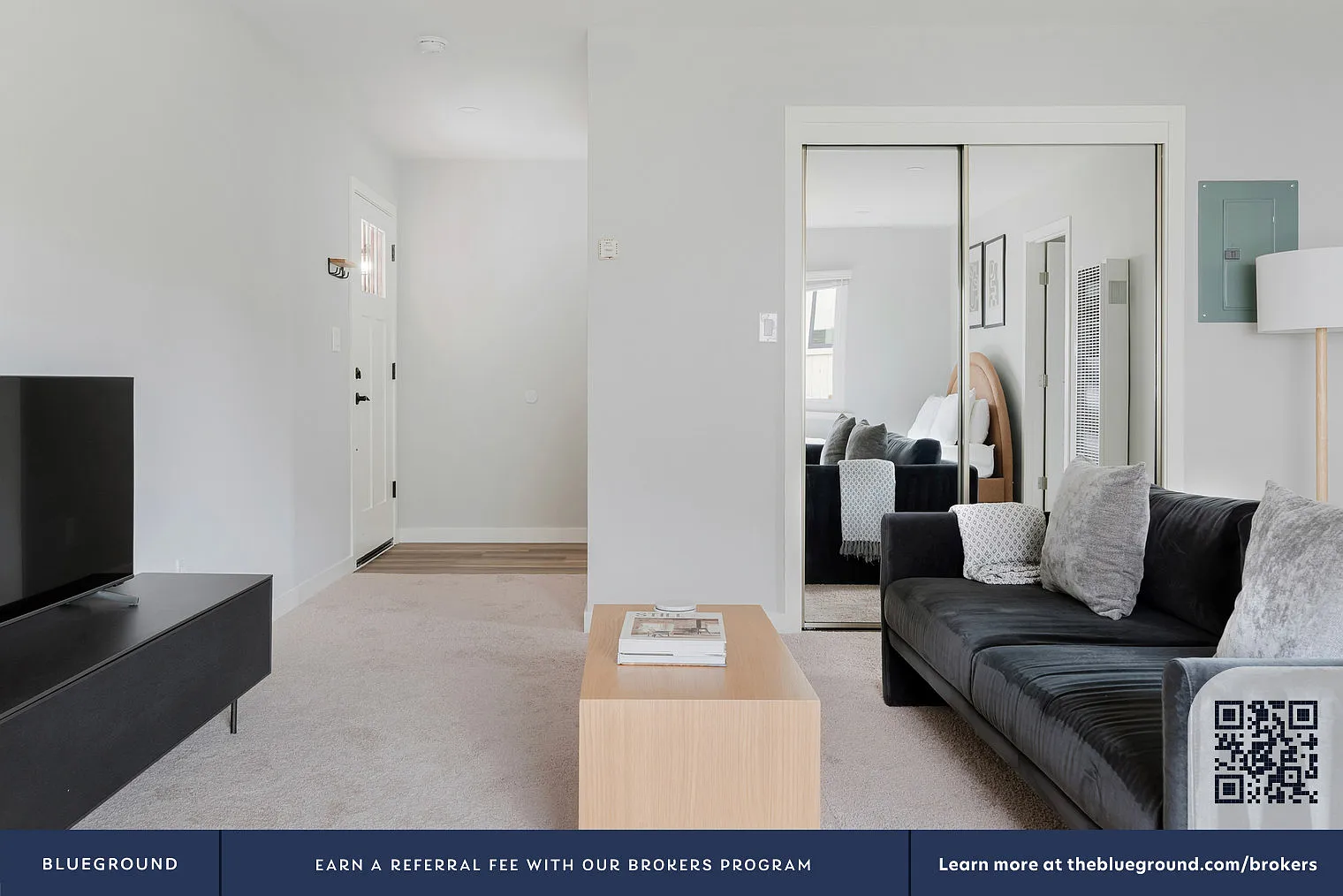 Studio, 1.0 bath, 500 sqft, $3,270 — Photo 3