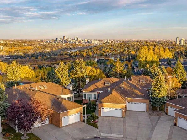 63 W Prominence Point SW, Calgary, AB T3H 3E8