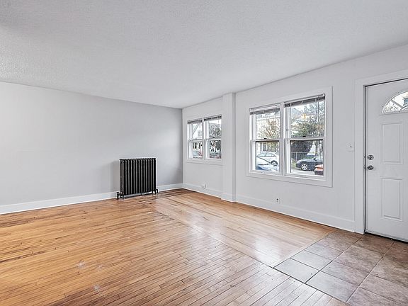 4th image of 2229 5th St NE #1
