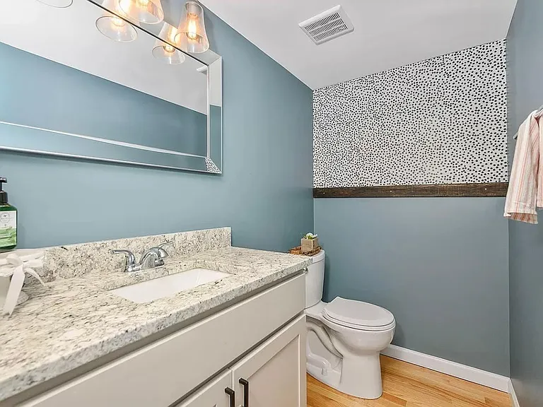 3325 Latonia Ave — Photo 5