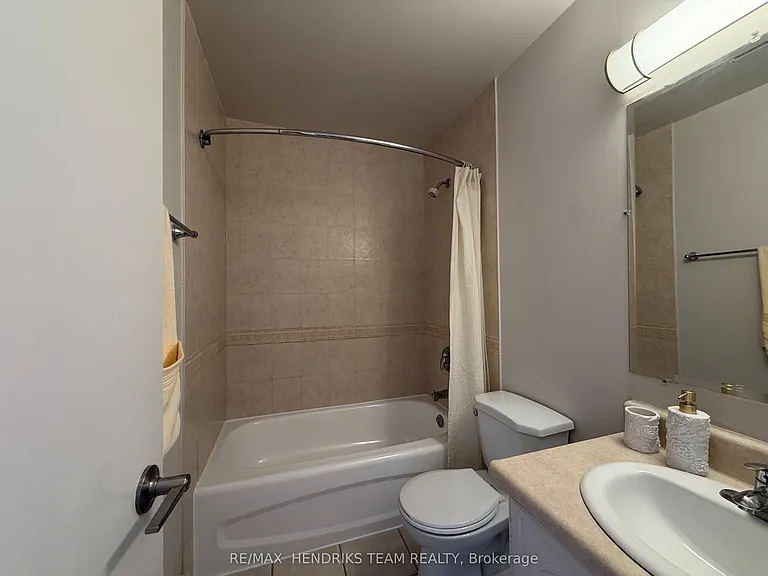 60 Windward St #809 — Photo 10