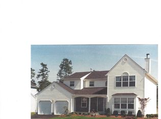 27 Cambridge Dr, Howell, NJ 07731
