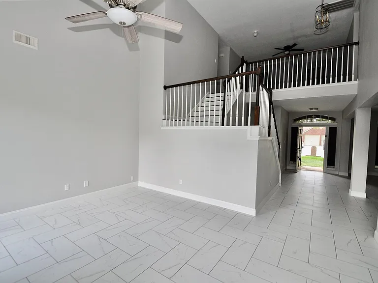 8819 Hedgestone Ct — Photo 28