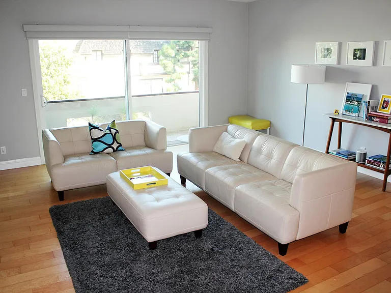 11820 Mayfield Ave #208 — Photo 3