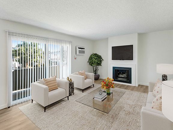 4th image of 1709 S Westgate Ave APT 8