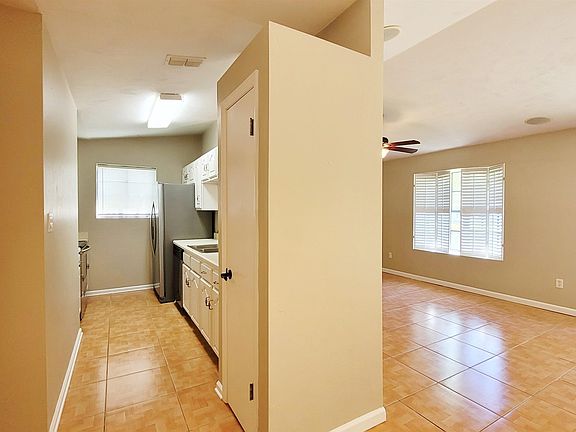 3rd image of 1114 Brafforton Dr