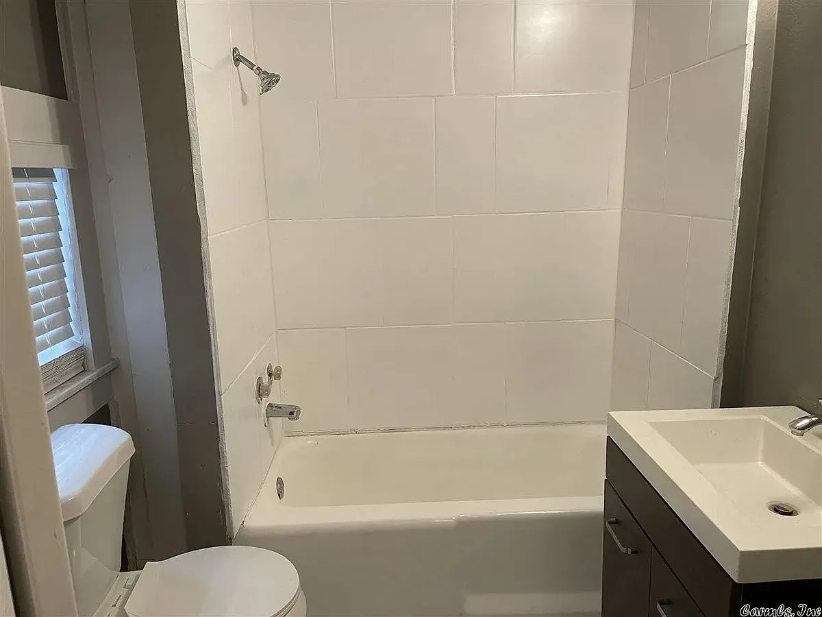 jpg - 1617 Orange St