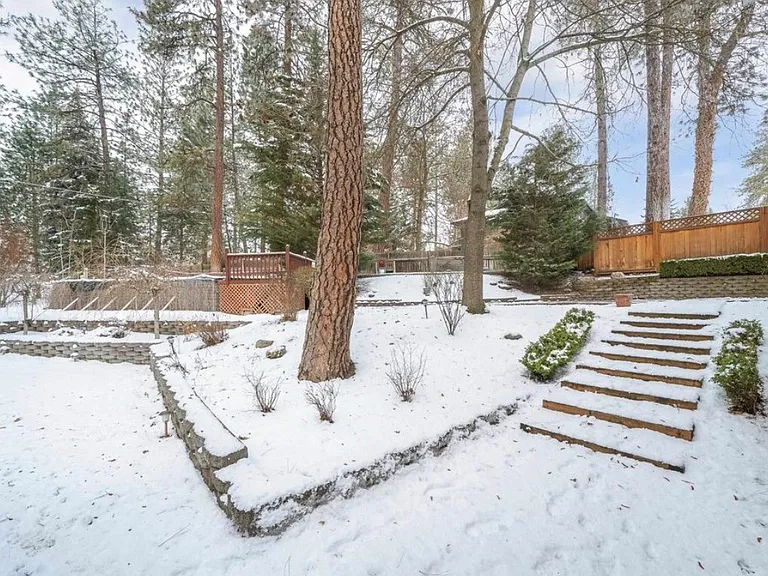 11825 N Fairwood Dr — Photo 39