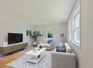 208 Green St, Marblehead, MA 01945