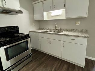 1126 Langley Rd APT 2, Waterloo, IA 50702